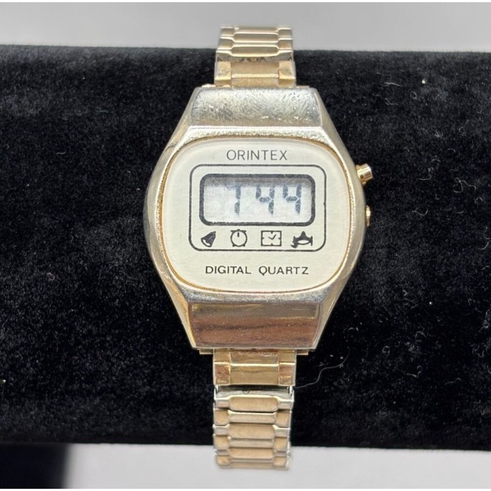 Vintage 1980s Orintex Digital Quartz LCD Watch w/ Gold Tone Speidel Stretch Band